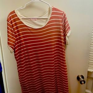 Pink Lilly Dress
Color: pink stripe
Size : XL
Great dress for spring or summer